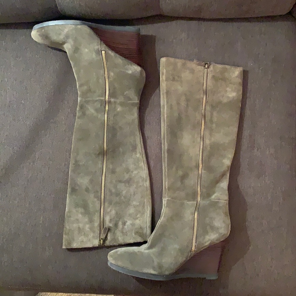 Franco Sarto knee high wedge boots 😍